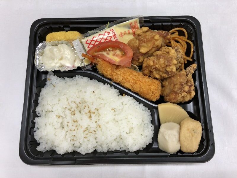 唐揚げ弁当　￥650